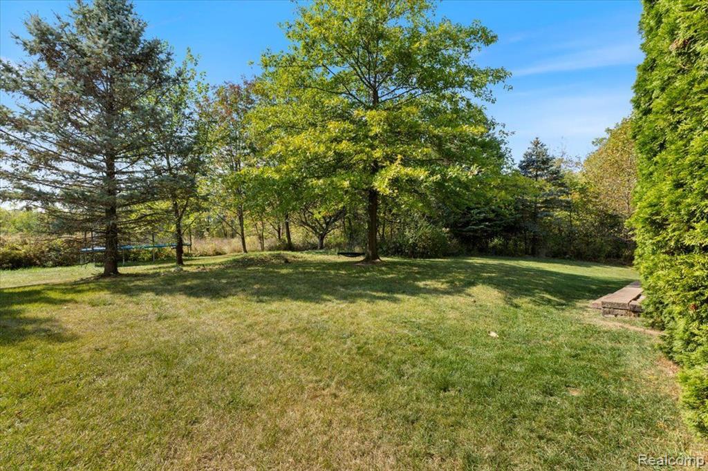 10300 Edgewater Trail Holly, MI 48442 - Photo 31 of 36 Gallery Image 31