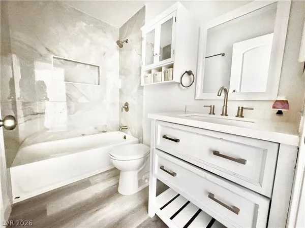 $1,700 | 1720 Cordoba Lane, Unit B, Las Vegas, NV 89108