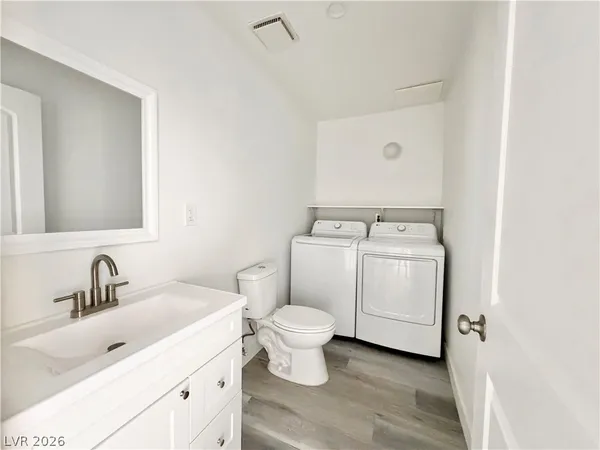 $1,700 | 1720 Cordoba Lane, Unit B, Las Vegas, NV 89108