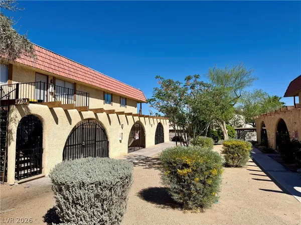 $1,700 | 1720 Cordoba Lane, Unit B, Las Vegas, NV 89108