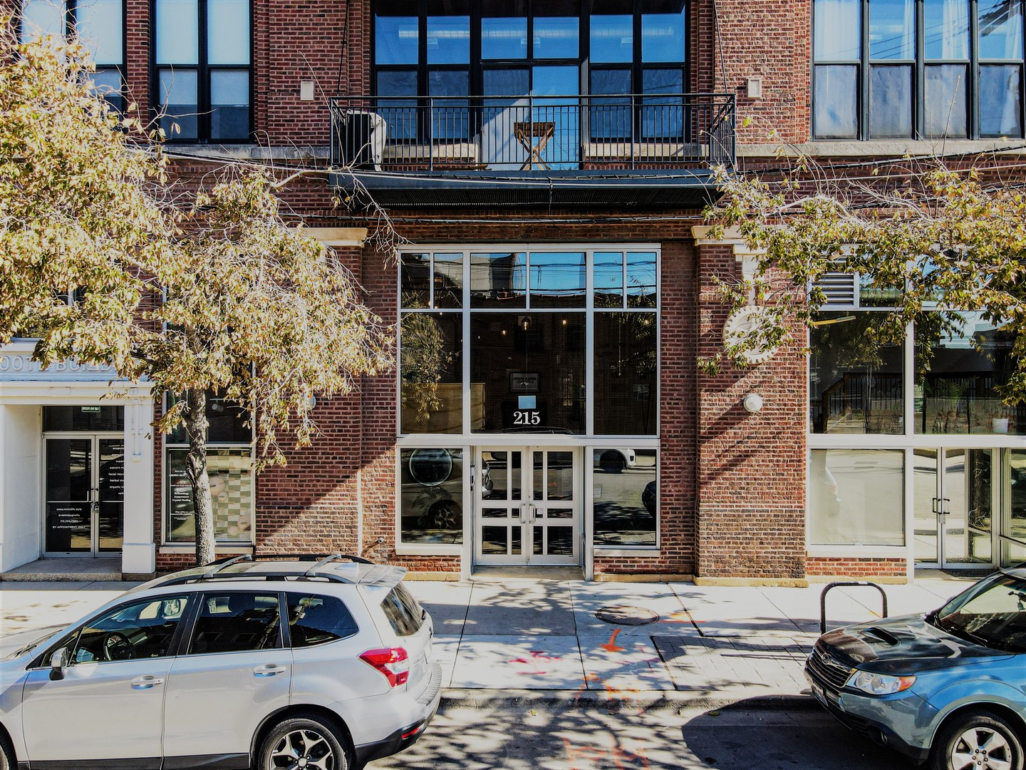 a car parked in front of a building