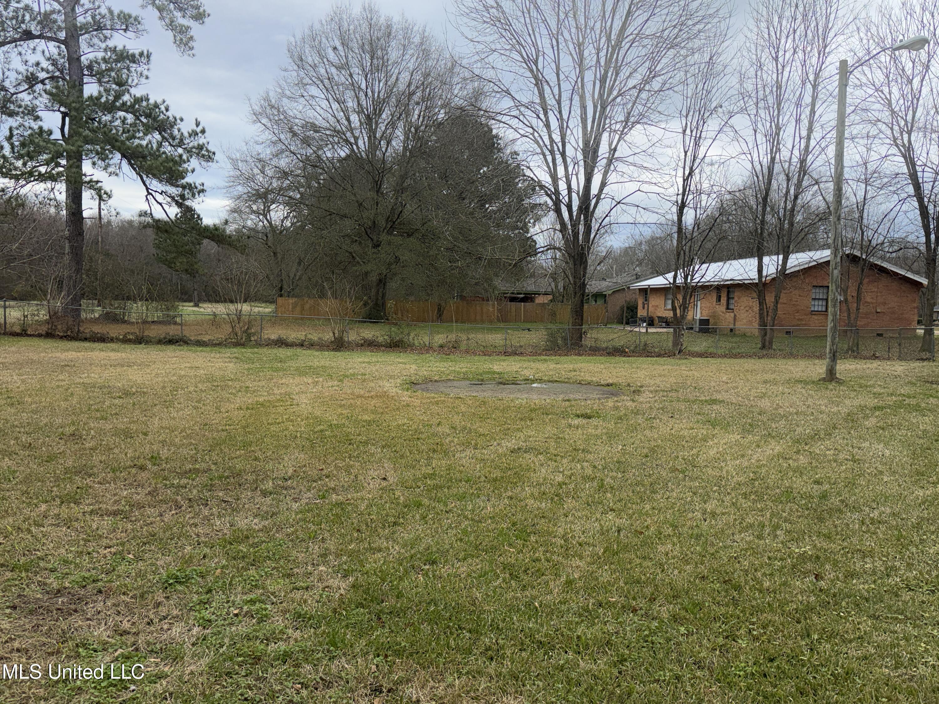 605 1st Street Northeast Magee, MS 39111 - Photo 19 of 25 IMG_9764