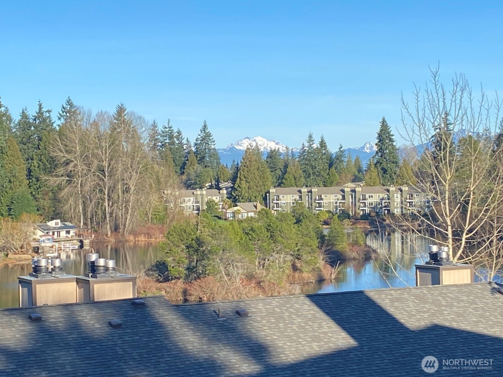 323 75th Street Southeast, Unit B10 Everett, WA 98203 - Photo 2 of 20