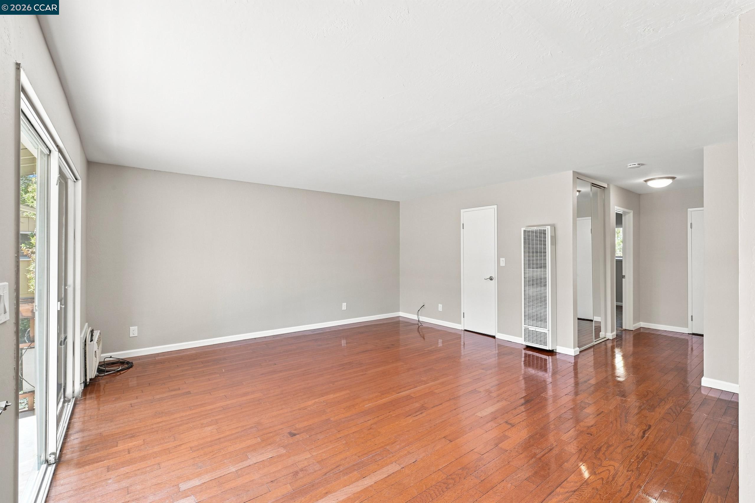 1060 Oak Grove Road, Unit 46 Concord, CA 94518 - Photo 7 of 59 Gallery Image 7