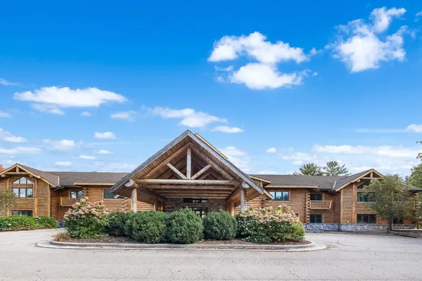$285,000 | 695 South Street, Unit 7, Green Lake, WI 54941