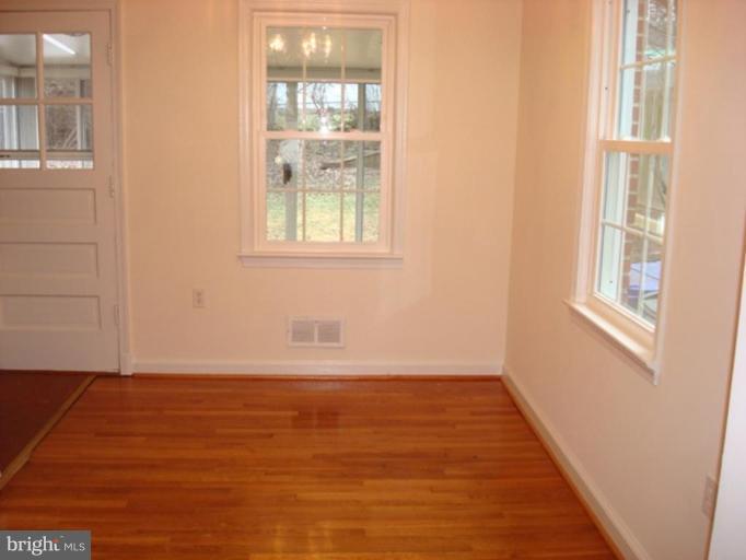 1518 Hanby Street Silver Spring, MD 20902 - Photo 5 of 13 Dining Room
