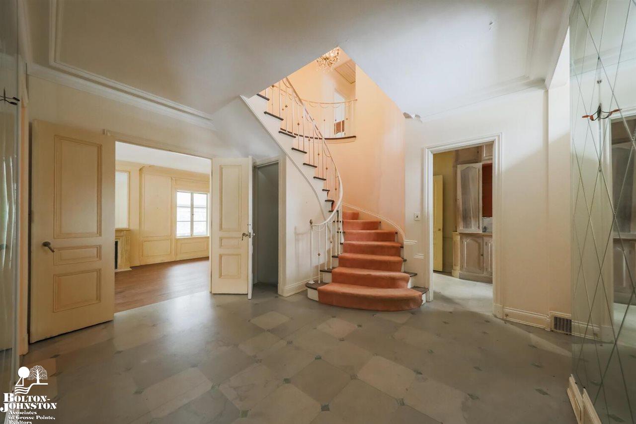 193 Ridge Road Grosse Pointe Farms, MI 48236 - Photo 6 of 60