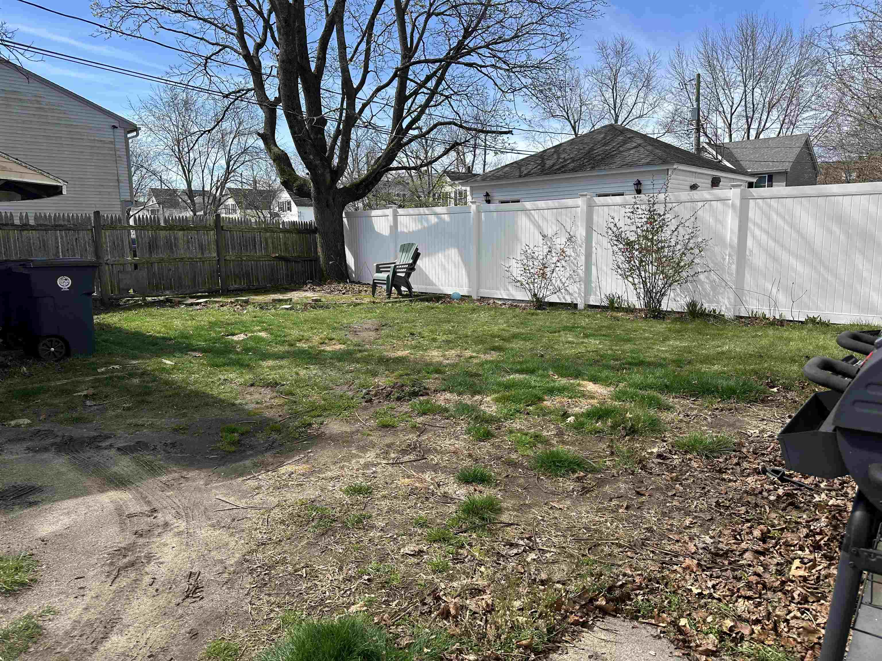 52 Gilman Street Nashua, NH 03060 - Photo 3 of 12
