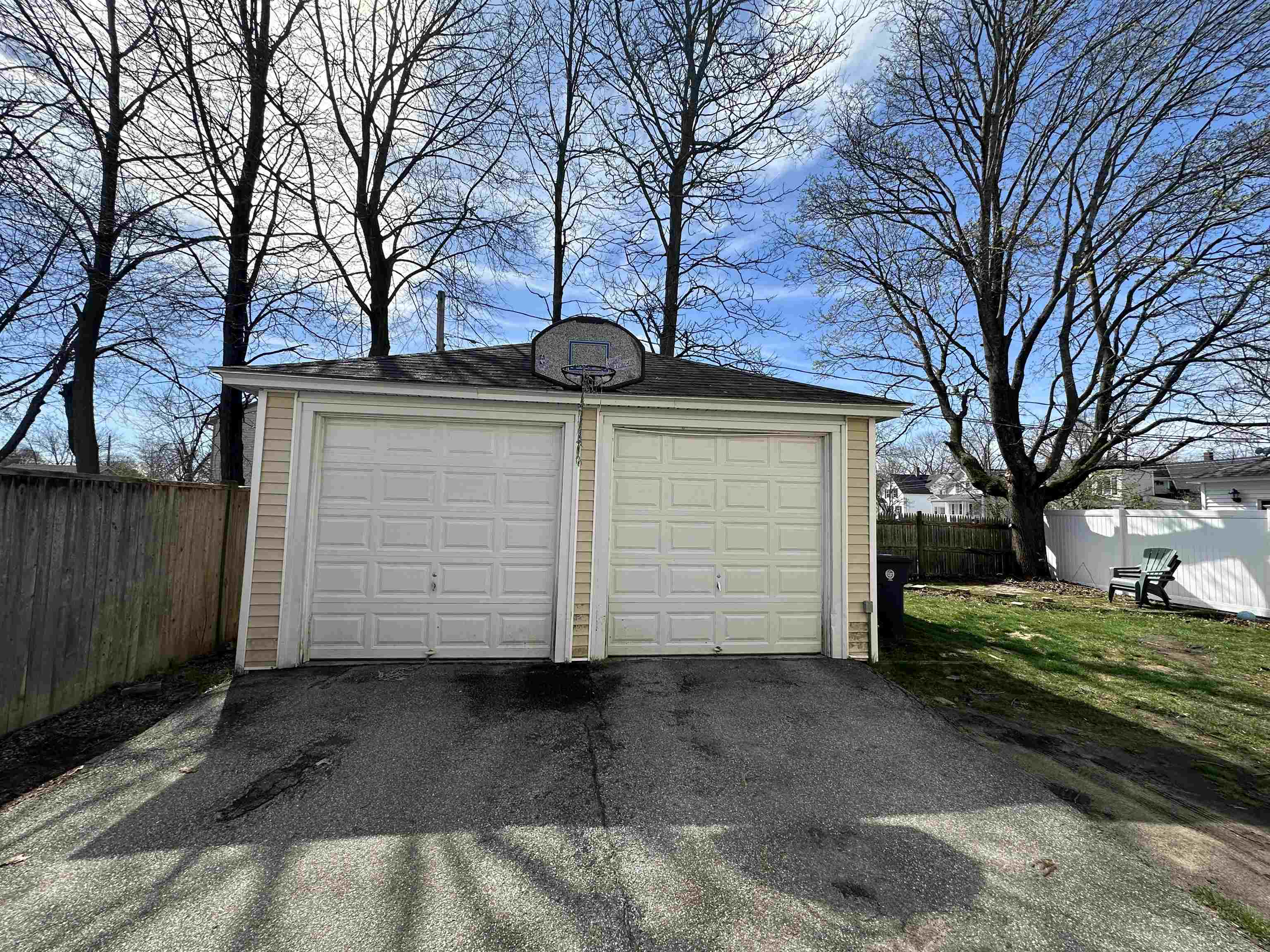 52 Gilman Street Nashua, NH 03060 - Photo 5 of 12