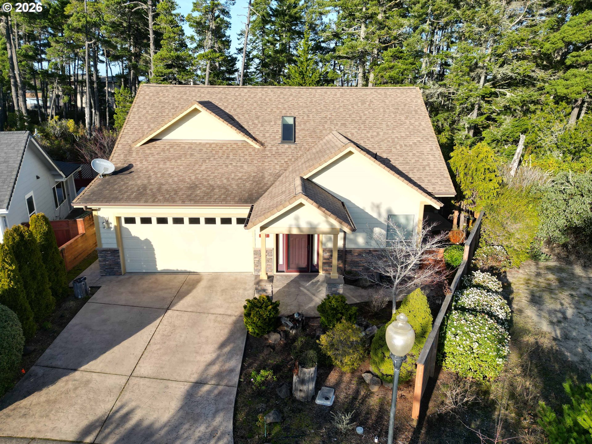 1627 38th Loop Florence, OR 97439 - Photo 4 of 45