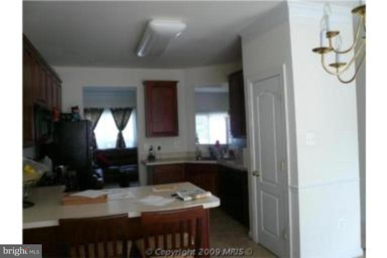 3348 Castle Ridge Circle, Unit 2 Silver Spring, MD 20904 - Photo 11 of 16 Kitchen/Dining Room