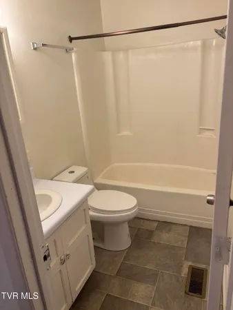 $1,200 | 107 Creek Drive, Unit 12, Johnson City, TN 37615