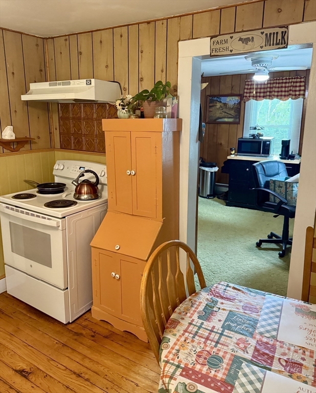 183 Upper Road Deerfield, MA 01342 - Photo 10 of 24 Gallery Image 10