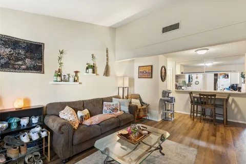 $375,000 | 806 West 24th Street, Unit 328, Austin, TX 78705