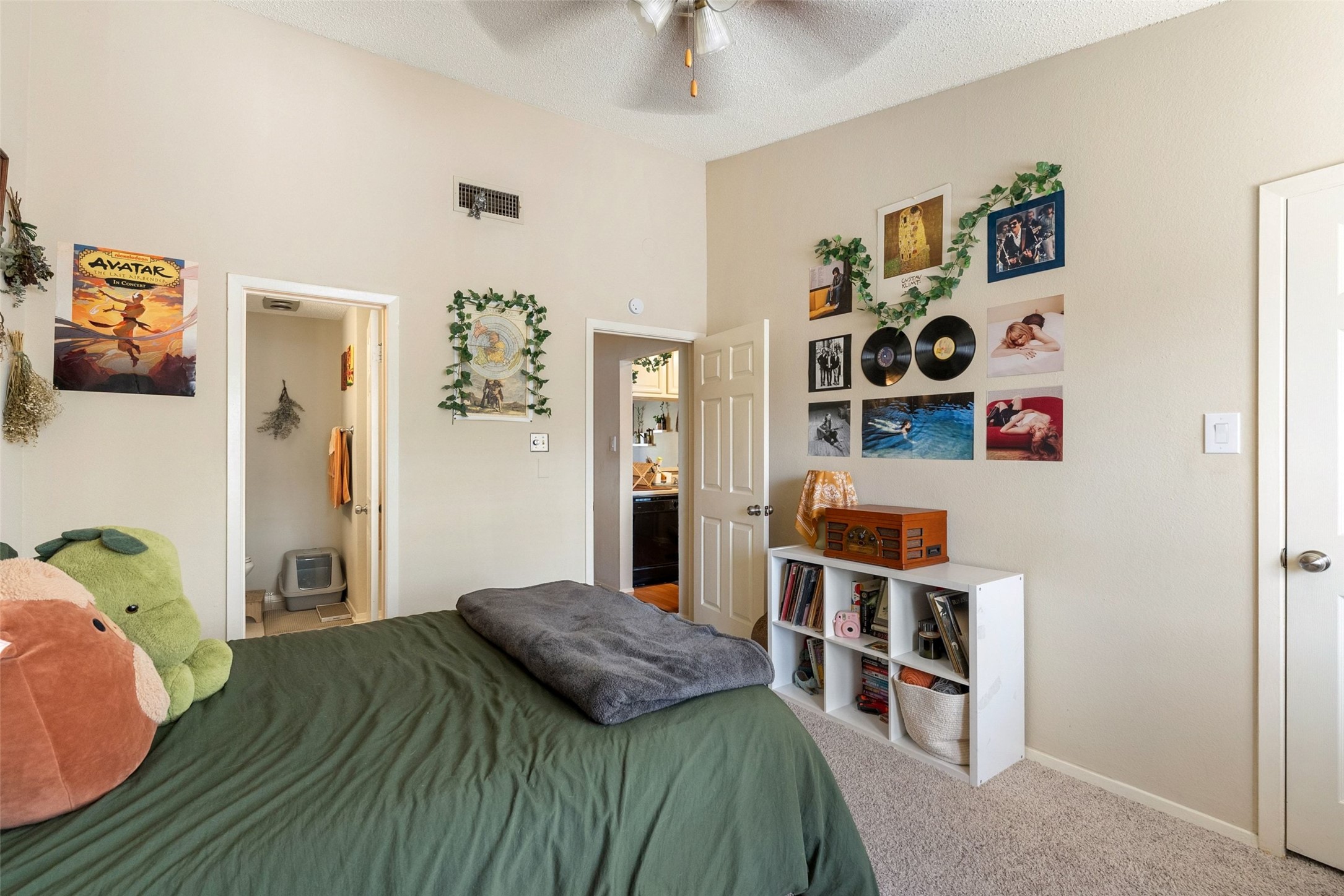 806 West 24th Street, Unit 328 Austin, TX 78705 - Photo 10 of 21 a bedroom with a bed and a window