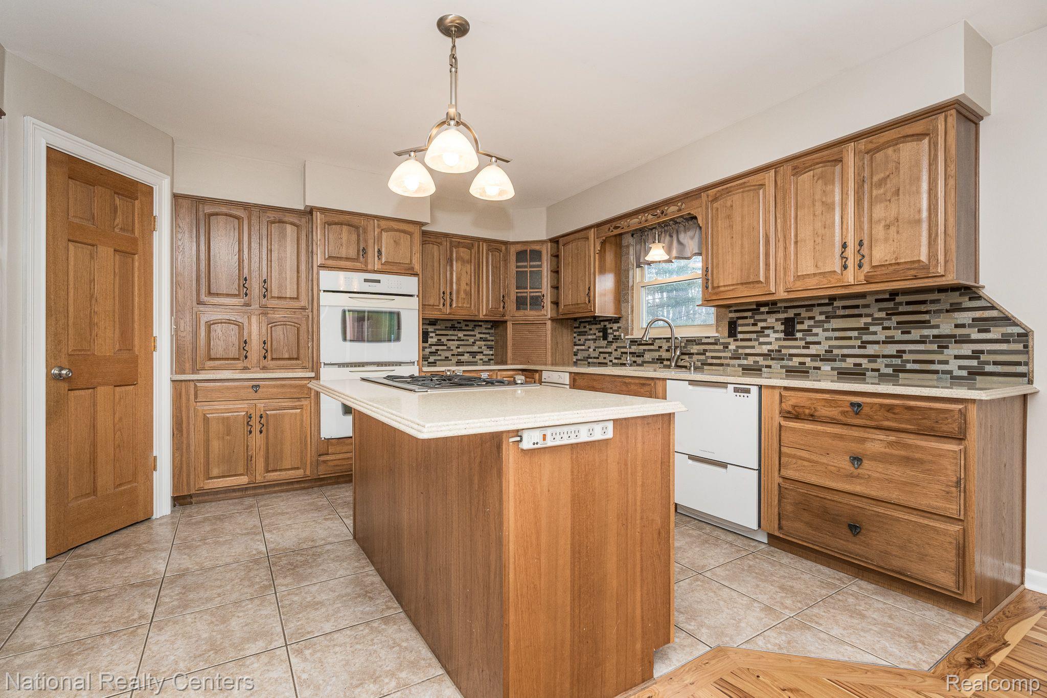 12354 Green Road Goodrich, MI 48438 - Photo 12 of 40