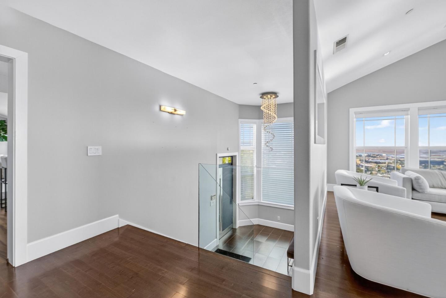 58 Hillcrest Road San Carlos, CA 94070 - Photo 12 of 105