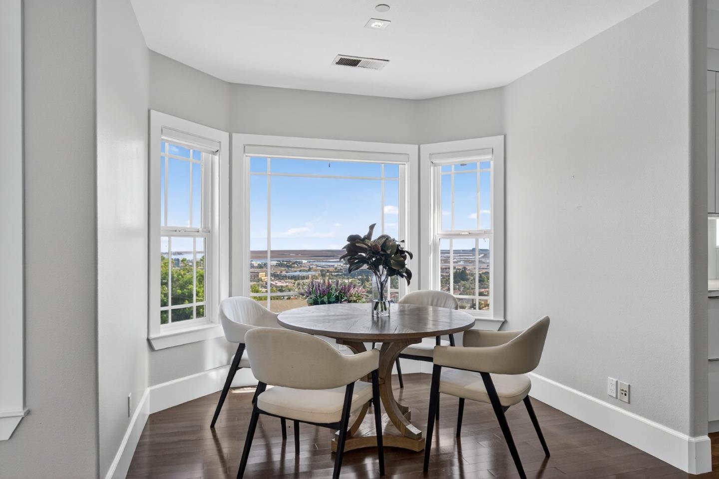 58 Hillcrest Road San Carlos, CA 94070 - Photo 20 of 105