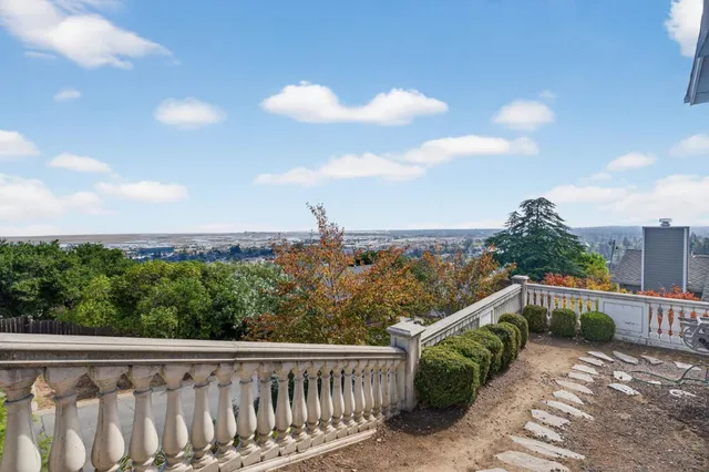 $3,680,000 | 58 Hillcrest Road, San Carlos, CA 94070