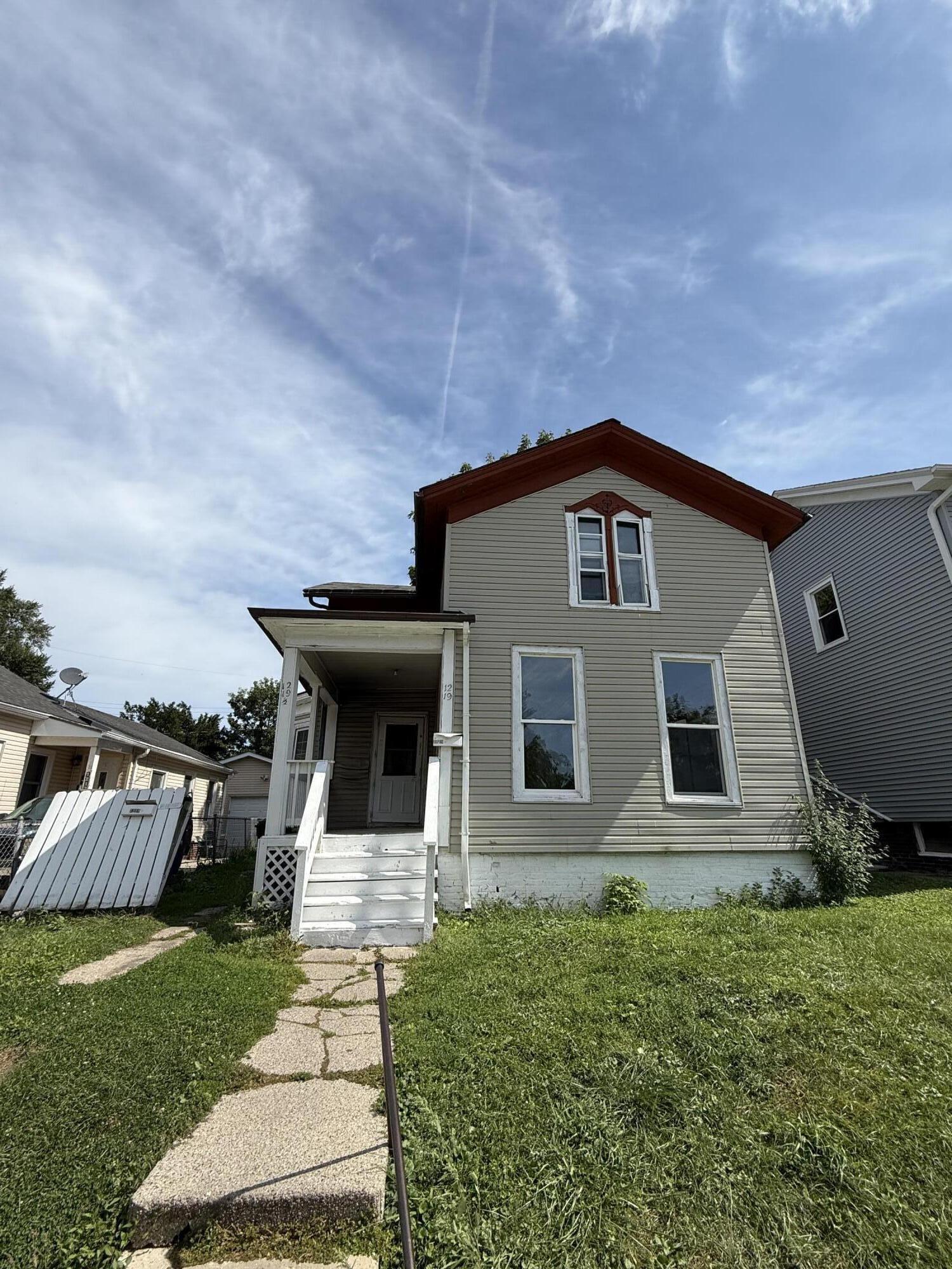 1219 Franklin Street Racine, WI 53403 - Photo 1 of 1 Front view of home