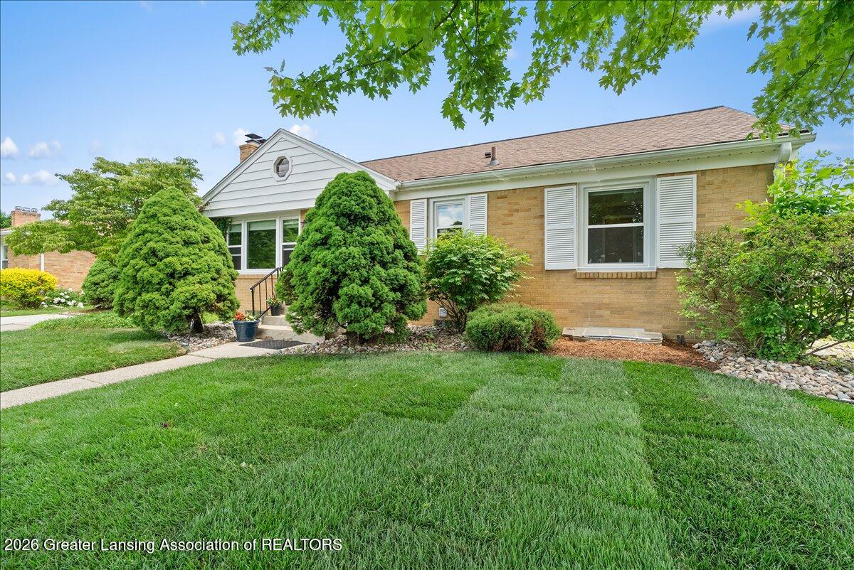 1727 Wellington Road Lansing, MI 48910 - Photo 43 of 46 03-Media Jett - 28