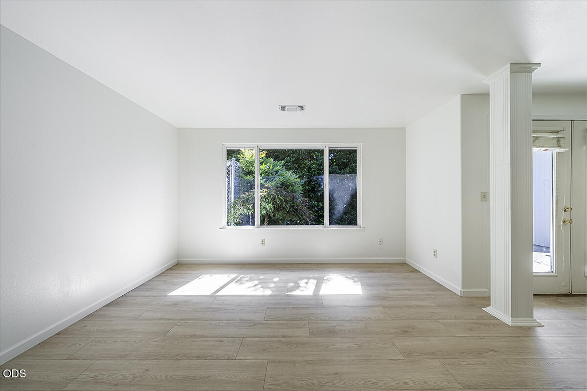 445 Midway Road Medford, OR 97501 - Photo 11 of 33