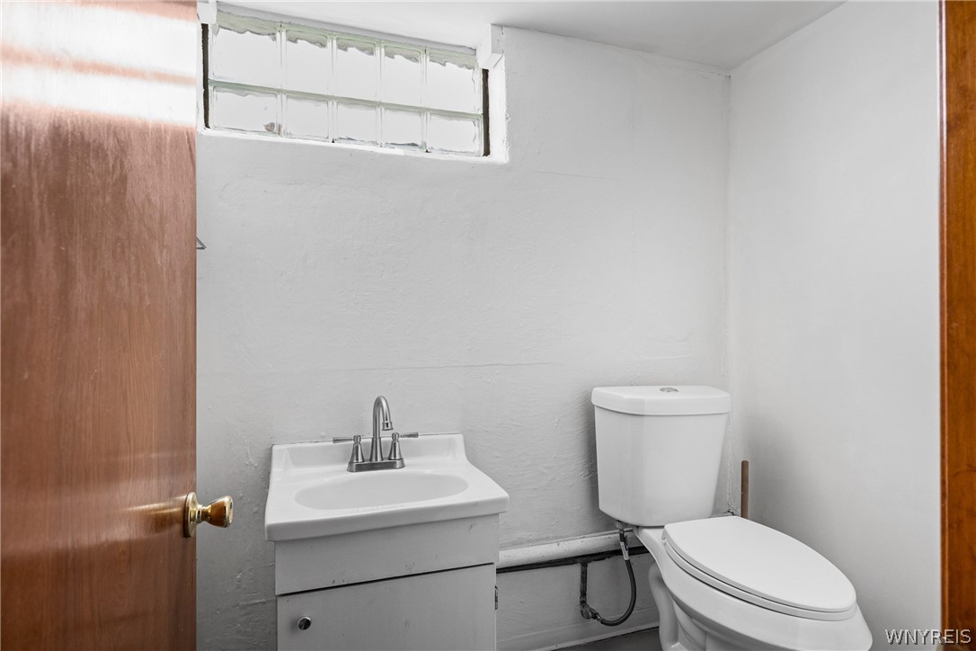 4273 Union Road Cheektowaga, NY 14225 - Photo 24 of 26