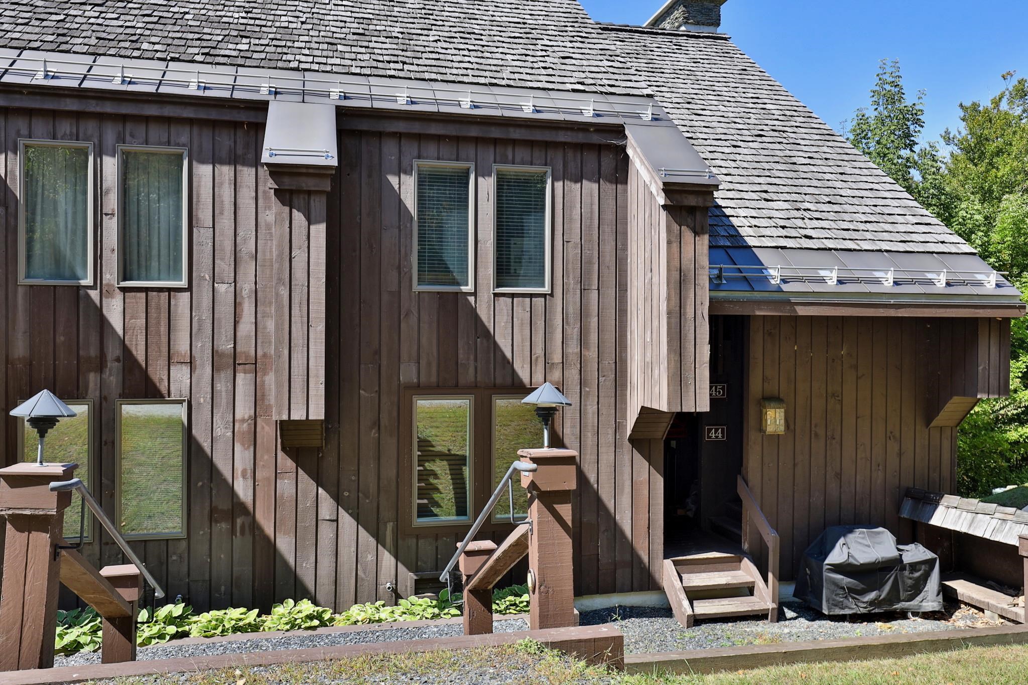 107 Blueberry Ledge Ridge, Unit L45 Plymouth, VT 05056 - Photo 8 of 46