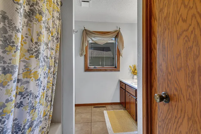 $279,999 | 241 Meadowlark Lane, Melrose, MN 56352