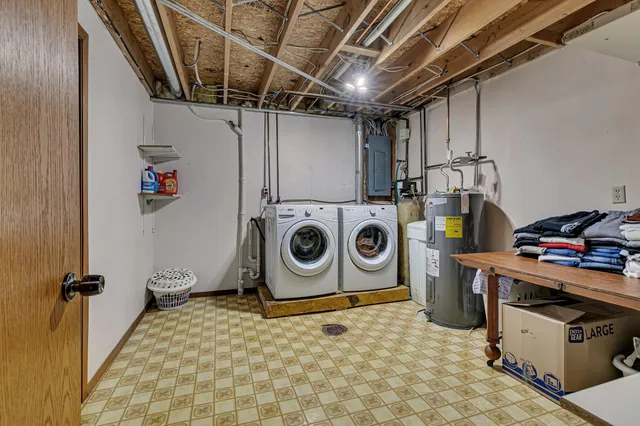 $279,999 | 241 Meadowlark Lane, Melrose, MN 56352