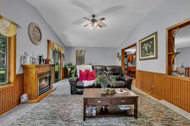 $279,999 | 241 Meadowlark Lane, Melrose, MN 56352