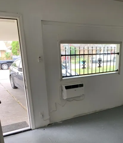 $750 | 538 Glenvale Drive, Unit B, Houston, TX 77060