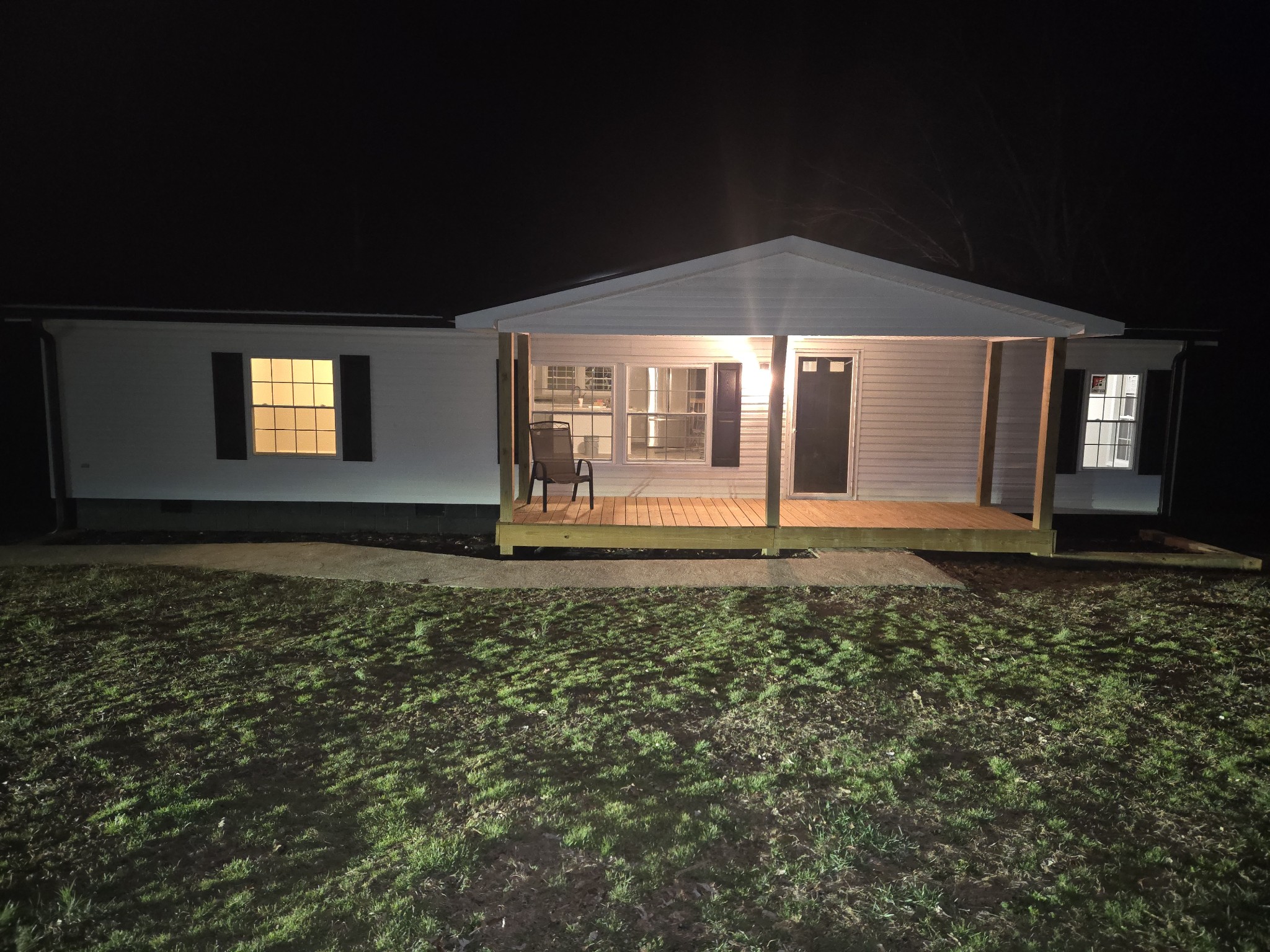 1158 Yellow Creek Road Dickson, TN 37055 - Photo 2 of 18 a front view of a house with garden