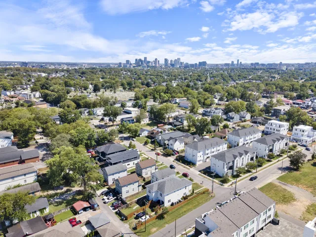 $2,300 | 1734 Pecan Street, Nashville, TN 37208