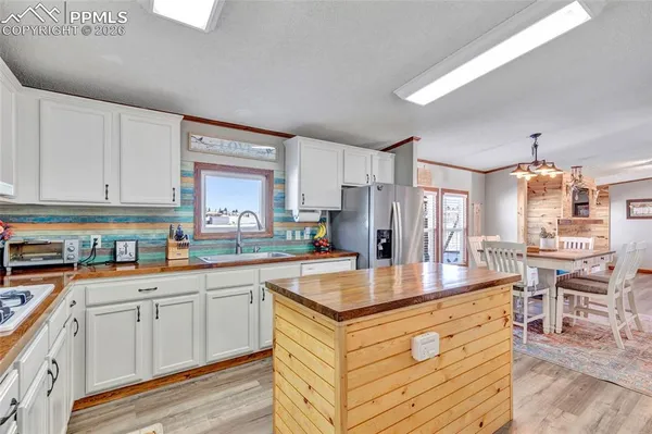 $469,000 | 83 Ridge Point Circle, Divide, CO 80814