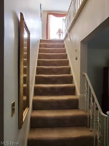 2443 Elmdale Road Cleveland, OH 44118 - Photo 13 of 24 View of stairway
