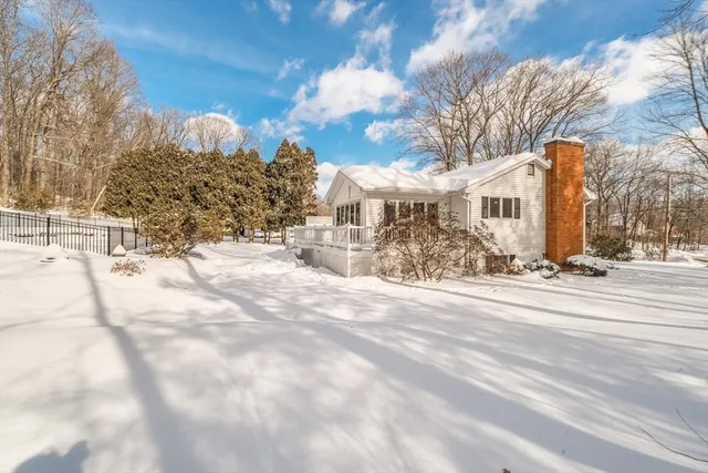 $635,000 | 697 Florence Road, Northampton, MA 01062