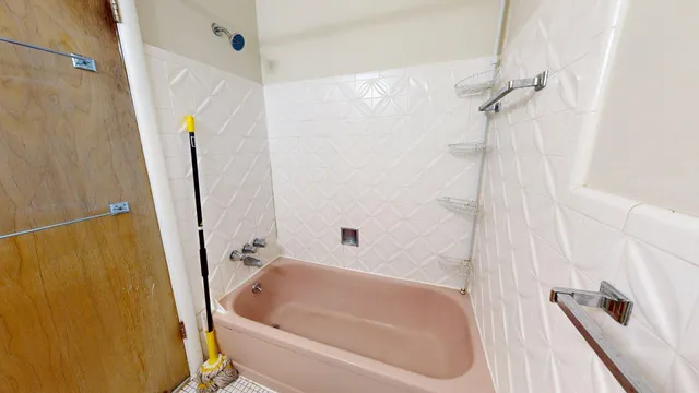 $1,800 | 1257 Island Drive, Unit 203, Ann Arbor, MI 48105