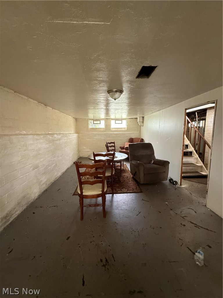 18011 Windward Road Cleveland, OH 44119 - Photo 15 of 18 Gallery Image 15
