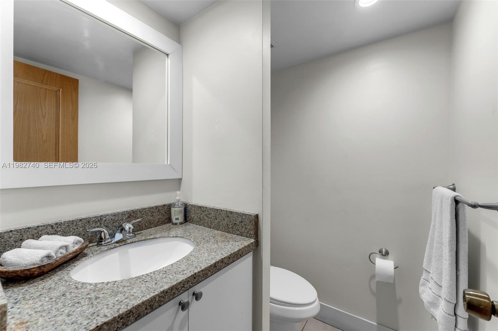 7825 Southwest 103rd Place Miami, FL 33173 - Photo 12 of 47