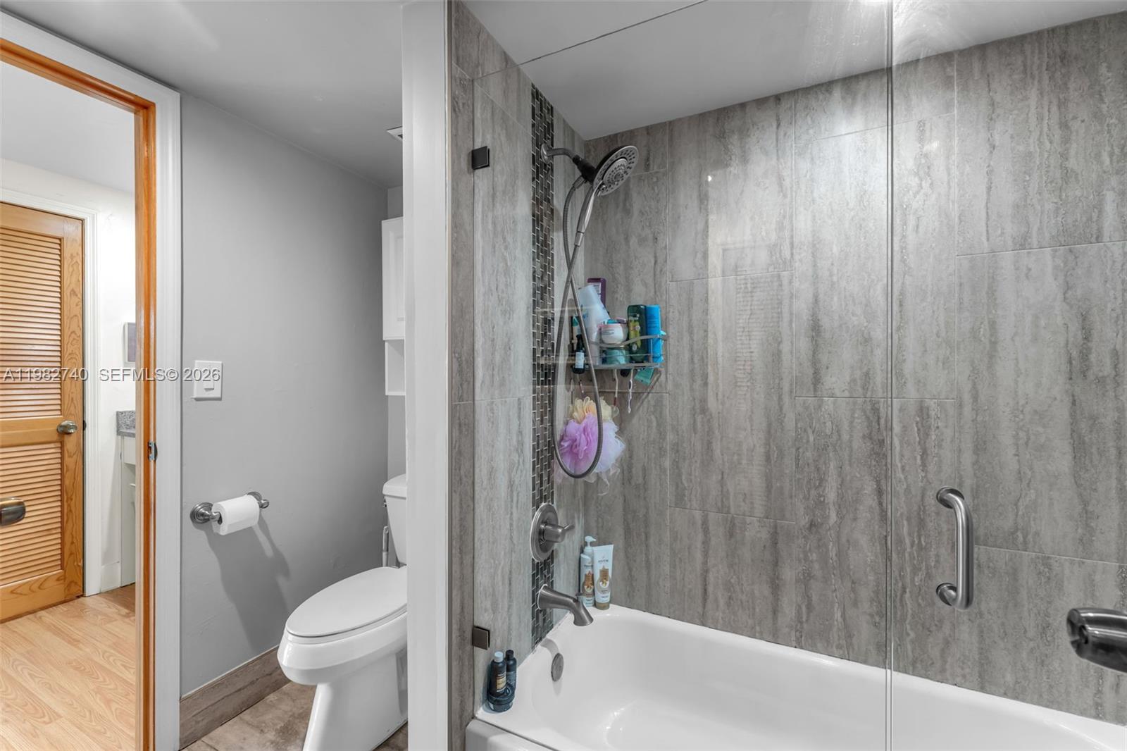 7825 Southwest 103rd Place Miami, FL 33173 - Photo 20 of 47