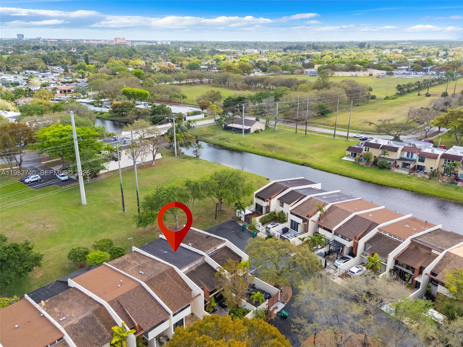 7825 Southwest 103rd Place Miami, FL 33173 - Photo 38 of 47