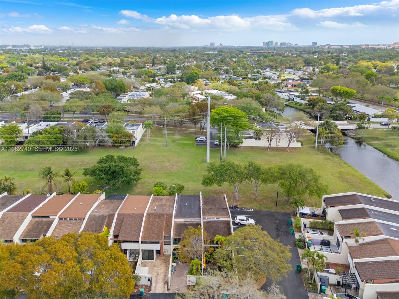 7825 Southwest 103rd Place Miami, FL 33173 - Photo 41 of 47