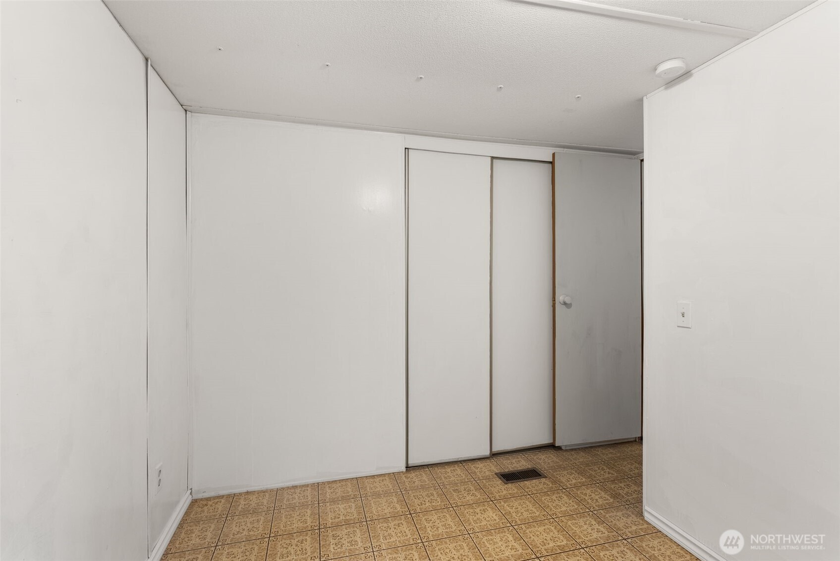 213 Sommerville Road Chehalis, WA 98532 - Photo 13 of 33