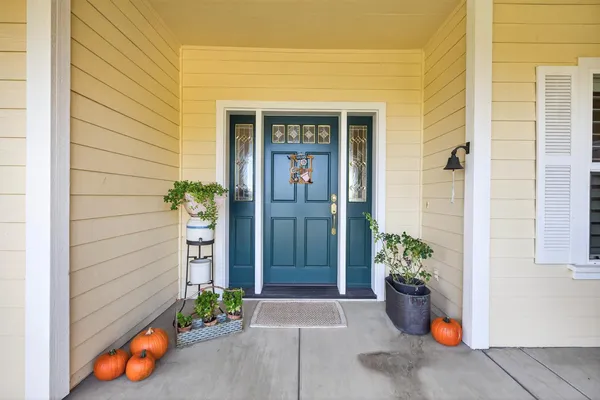 $925,000 | 15185 Curry Avenue, Lodi, CA 95240