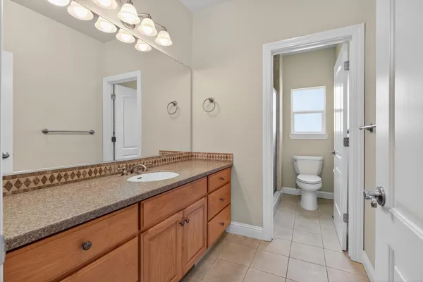 $925,000 | 15185 Curry Avenue, Lodi, CA 95240