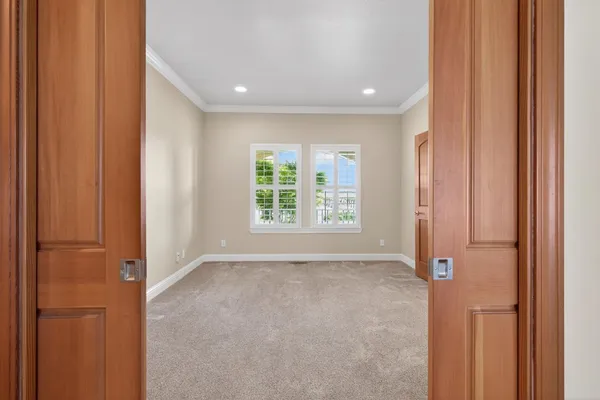 $925,000 | 15185 Curry Avenue, Lodi, CA 95240