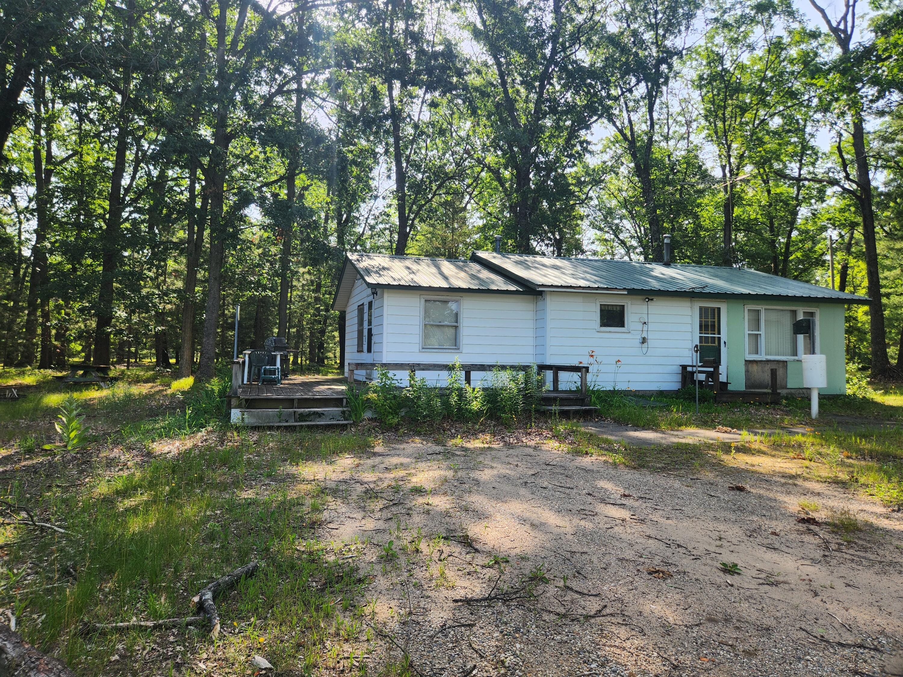 2318 West 14 Mile Road Bitely, MI 49309 - Photo 2 of 13 20260701_095718