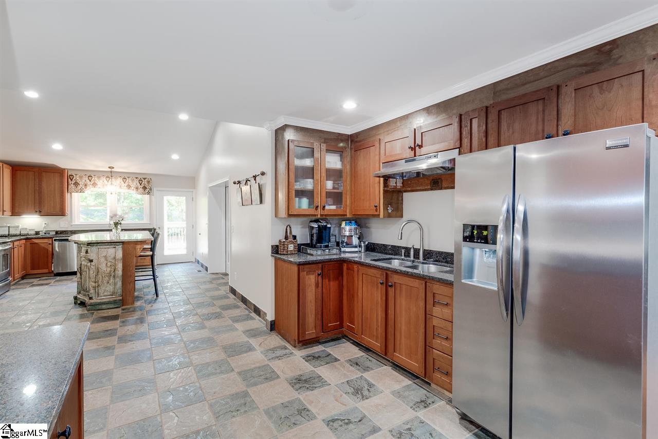 506 Wembley Road Greenville, SC 29607 - Photo 21 of 35