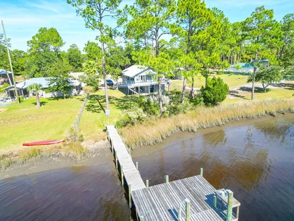 $509,000 | 425 River Road, Carrabelle, FL 32322